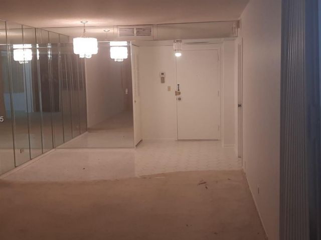 Apartment for sale  Unit #1711 - photo 7442618