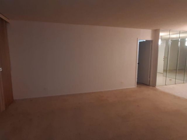 Apartment for sale  Unit #1711 - photo 7442620