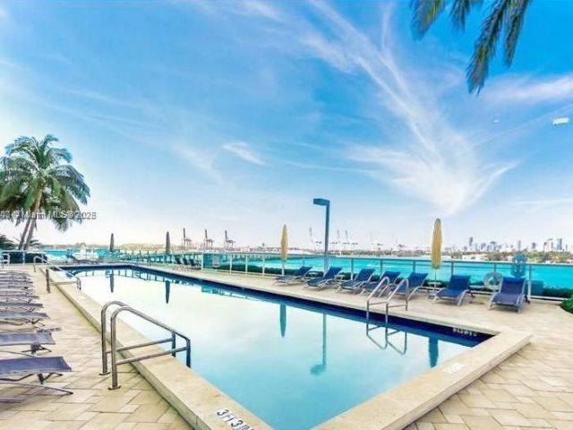 Apartment for sale  Unit #1404 - photo 6082866