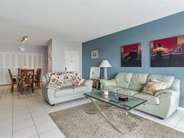 Apartment for sale  Unit #615 - photo 6028326