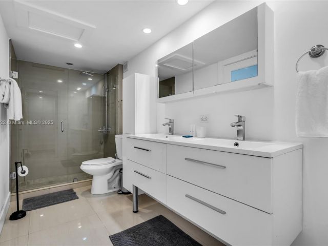 Apartment for sale  Unit #727 - photo 6032061