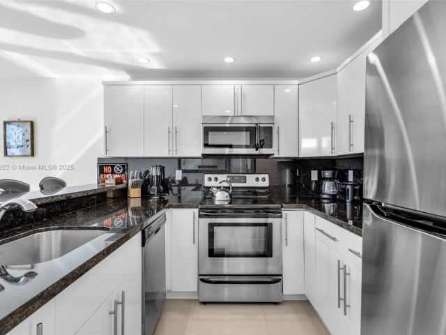 Apartment for sale  Unit #727 - photo 6032067