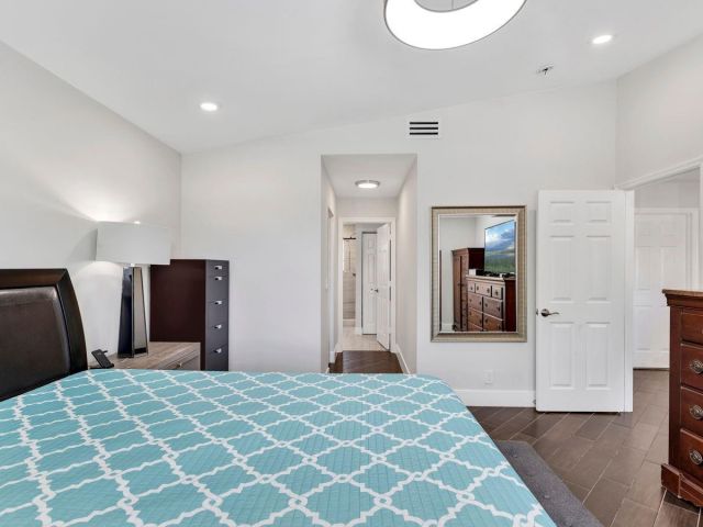 Home for sale at 1220 SW 46th Ter - photo 6041443