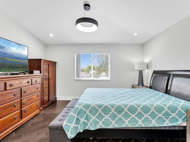 Home for sale at 1220 SW 46th Ter - photo 6041444