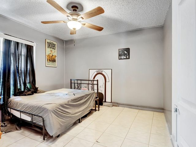 Home for sale at 339 NW 5th Avenue - photo 6058362