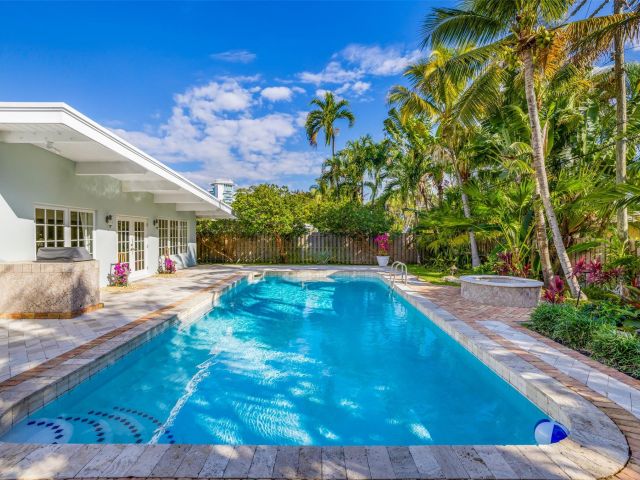 Home for sale at 1900 Admirals Way - photo 6032692