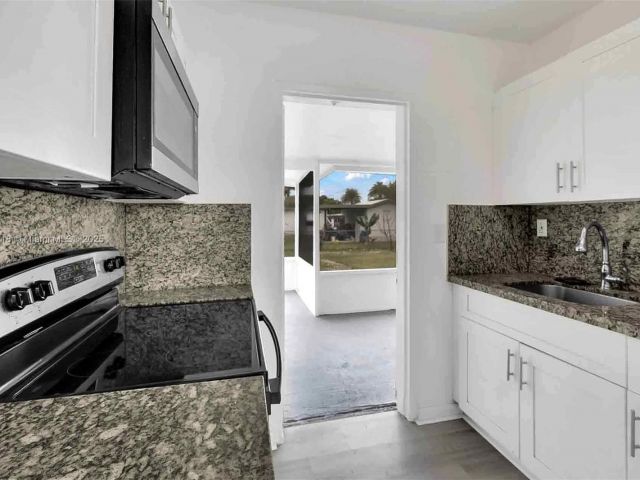 Home for sale at 15351 SW 296th St - photo 6032175