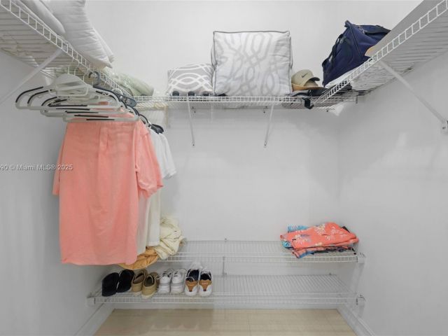 Apartment for sale  Unit #1202 - photo 6033521