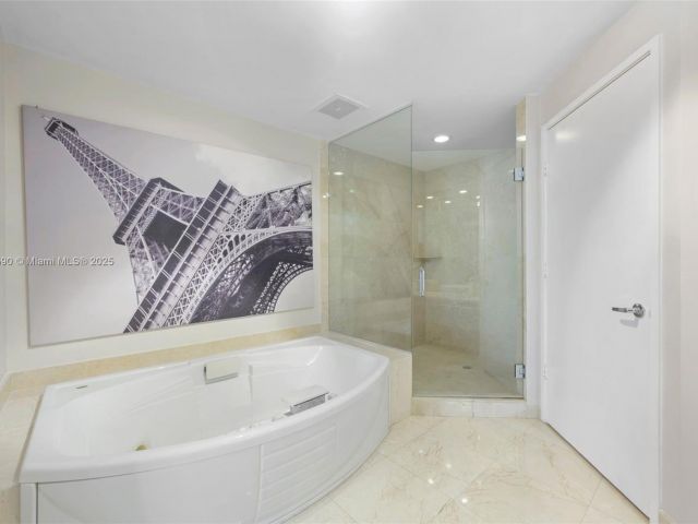 Apartment for sale  Unit #1202 - photo 6033523