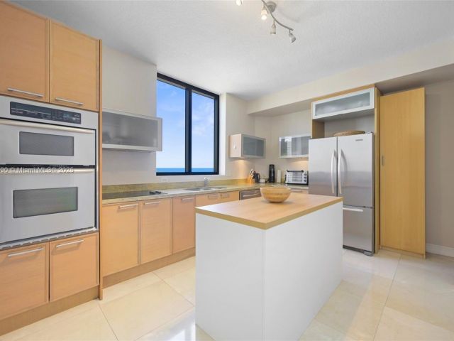 Apartment for sale  Unit #1202 - photo 6033528