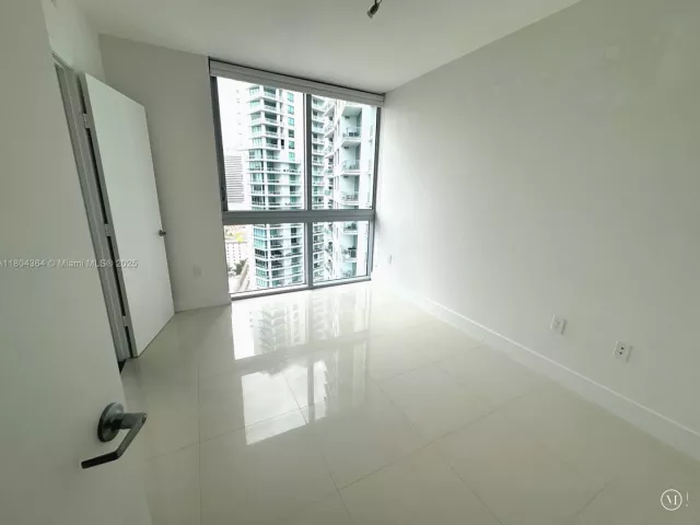 2-bedroom condo for sale in Miami - 92 SW 3rd St 1605 - MondialRealty