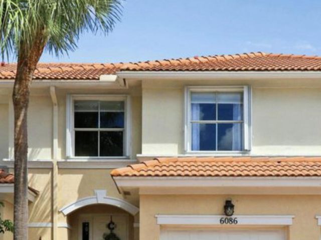 Home for rent at 6086 Seminole Gardens Circle - photo 6083711