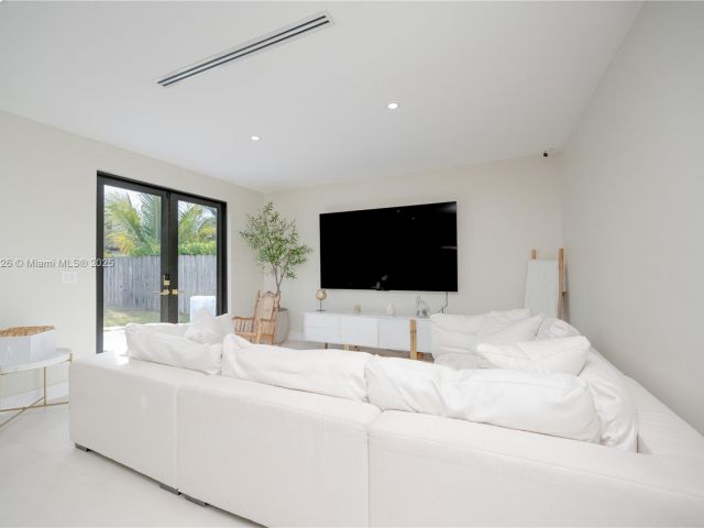 Home for sale at 15282 SW 173rd Ln - photo 6032606