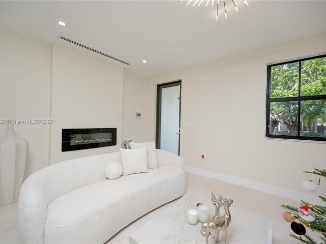 Home for sale at 15282 SW 173rd Ln - photo 6032608