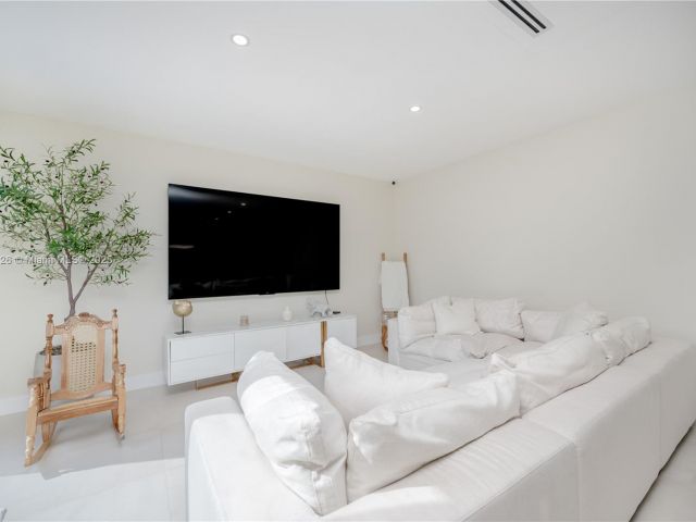 Home for sale at 15282 SW 173rd Ln - photo 6032615