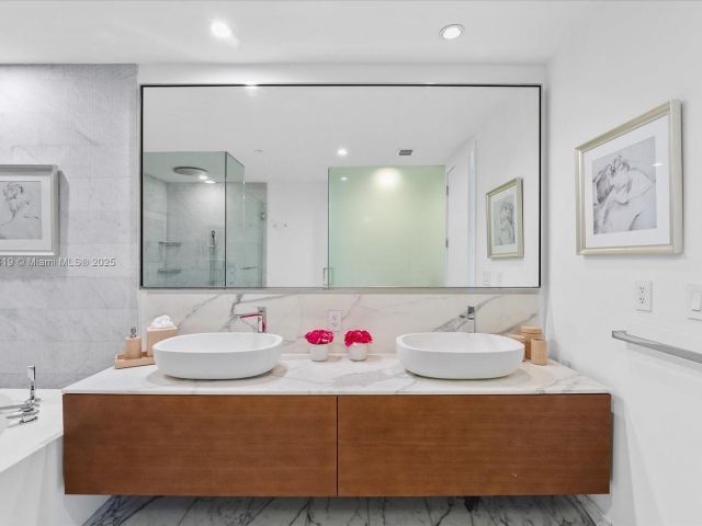 Apartment for rent  Unit #511 - photo 6937233