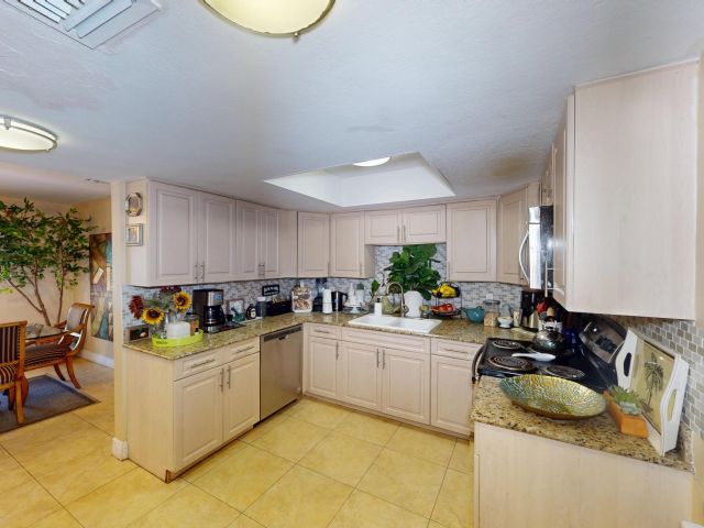 Home for sale at 1630 40th Street - photo 6034558