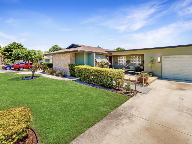 Home for sale at 1630 40th Street - photo 6034574