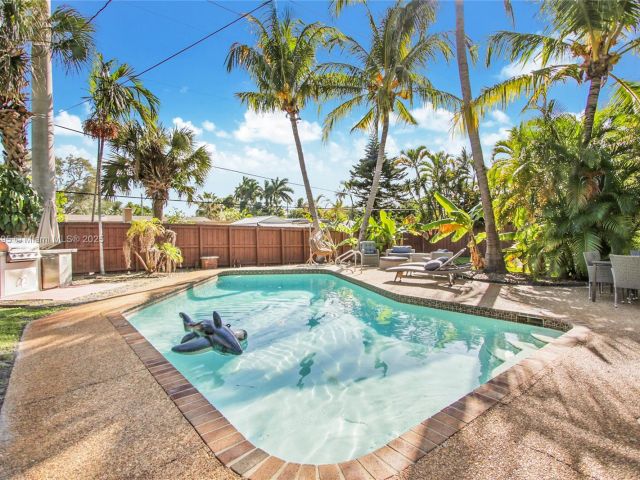 Home for rent at 2708 Cleveland St - photo 6033548