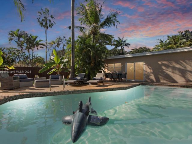 Home for rent at 2708 Cleveland St - photo 6033556