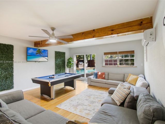 Home for rent at 2708 Cleveland St - photo 6033558