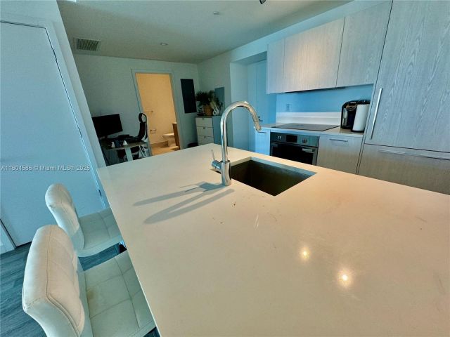 Apartment for sale  Unit #2903 - photo 6033384