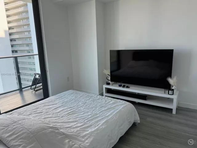 1-bedroom condo for sale in Miami - 501 NE 31st St 2903 - MondialRealty