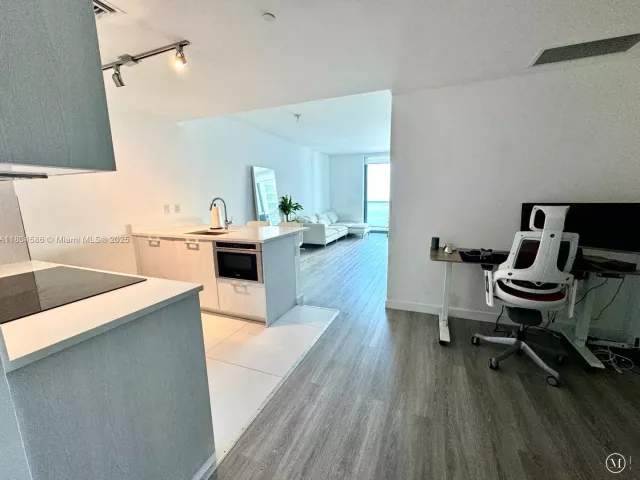 1-bedroom condo for sale in Miami - 501 NE 31st St 2903 - MondialRealty