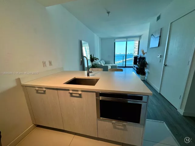 1-bedroom condo for sale in Miami - 501 NE 31st St 2903 - MondialRealty