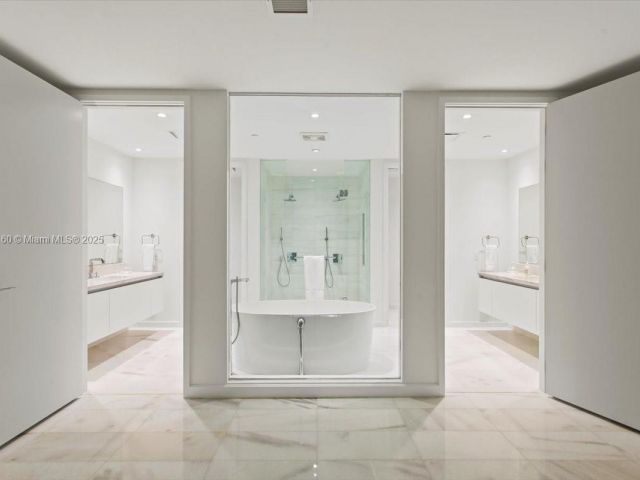 Apartment for sale  Unit #3903 - photo 6045947