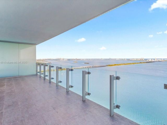 Apartment for sale  Unit #3903 - photo 6045959