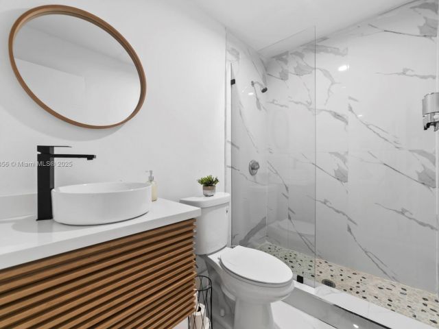 Home for rent at 1631 N 29th Ct - photo 6033607