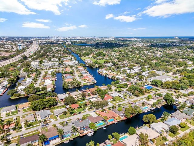 Home for rent at 2828 Cleveland St - photo 6033591