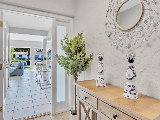 Home for rent at 2828 Cleveland St - photo 6033593