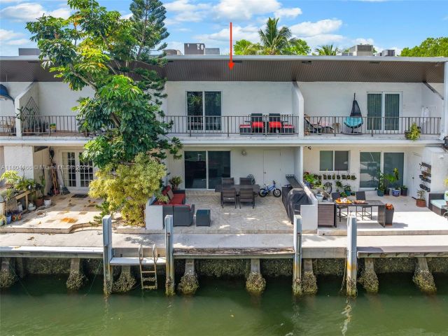 Home for sale at 3553 NE 171st St P - photo 6033369