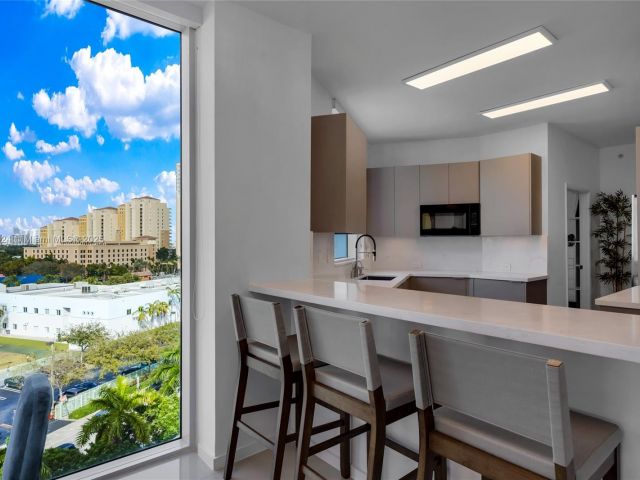 Apartment for sale  Unit #602 - photo 6063731