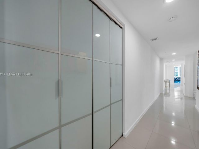 Apartment for sale  Unit #602 - photo 6063736