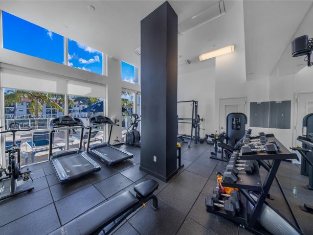 Apartment for sale  Unit #602 - photo 6063738