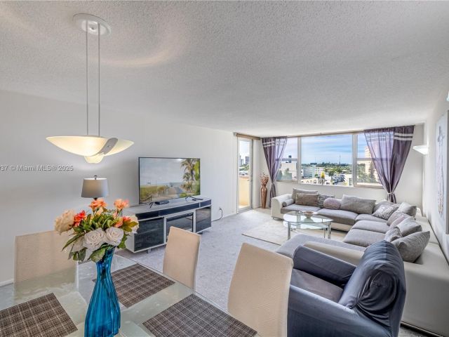 Apartment for sale  Unit #718 - photo 6037038