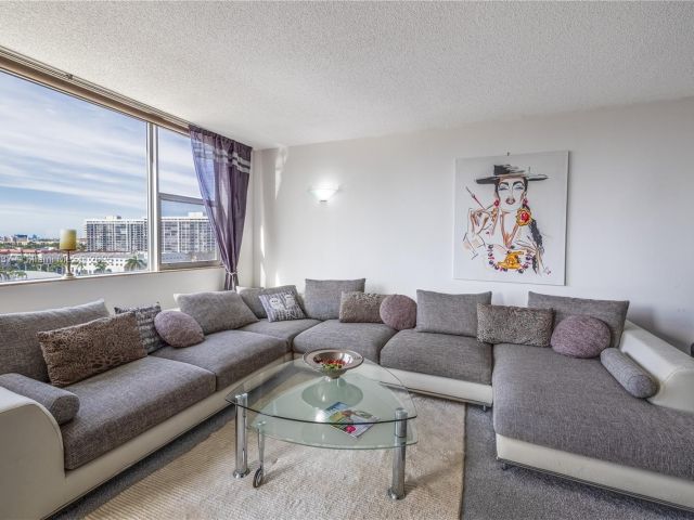 Apartment for sale  Unit #718 - photo 6037048