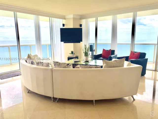 3-bedroom condo for rent in Hallandale Beach - 1830 S Ocean Dr 3702 - MondialRealty