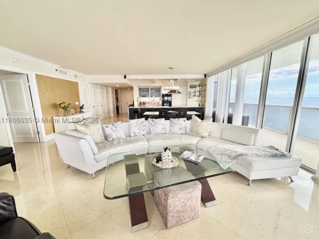 3-bedroom condo for rent in Hallandale Beach - 1830 S Ocean Dr 3702 - MondialRealty
