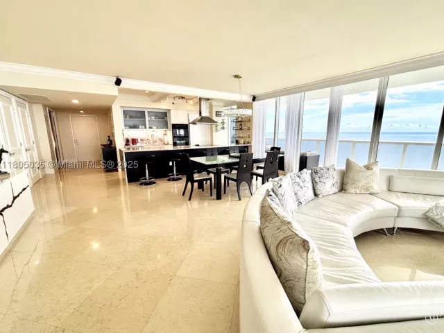 3-bedroom condo for rent in Hallandale Beach - 1830 S Ocean Dr 3702 - MondialRealty