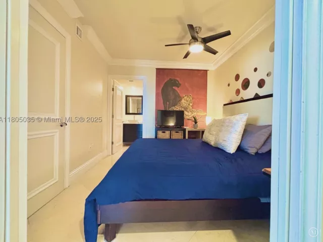 3-bedroom condo for rent in Hallandale Beach - 1830 S Ocean Dr 3702 - MondialRealty
