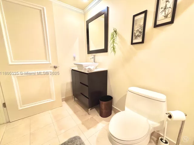 3-bedroom condo for rent in Hallandale Beach - 1830 S Ocean Dr 3702 - MondialRealty