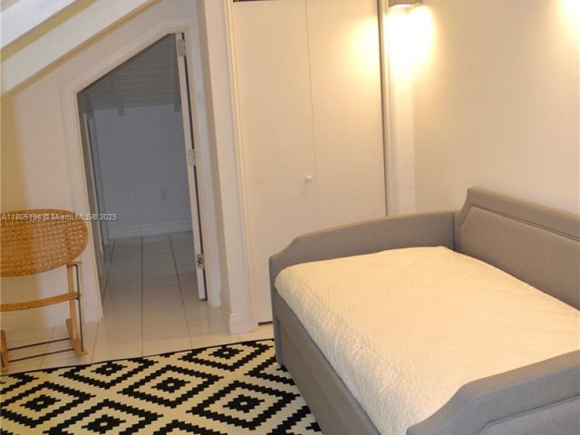 Home for rent at 710 S Mashta Dr - photo 6046472