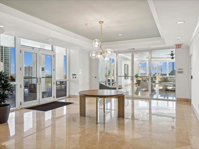 Apartment for sale  Unit #614 - photo 6040273