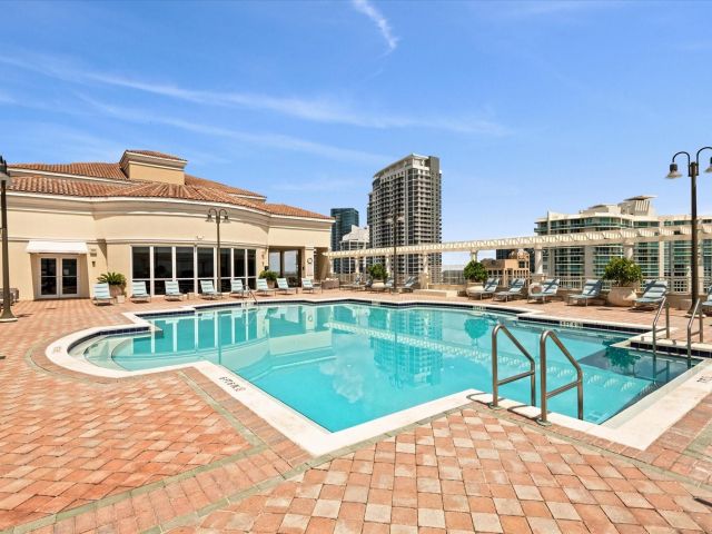 Apartment for sale  Unit #614 - photo 6040276