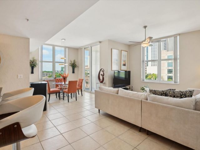 Apartment for sale  Unit #614 - photo 6040287