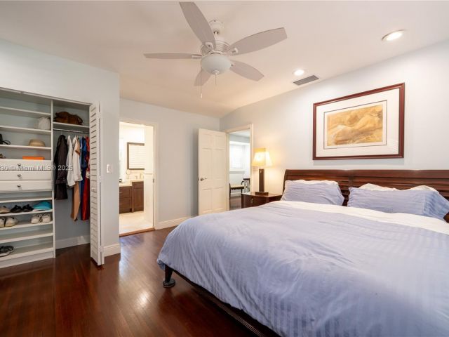 Home for rent at 2855 SW 17th Ave - photo 6040059